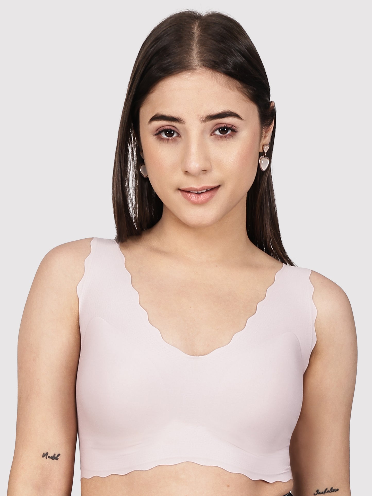 Women Seamless Padded Full Coverage Pull-on Bra with Scalloped Neckline