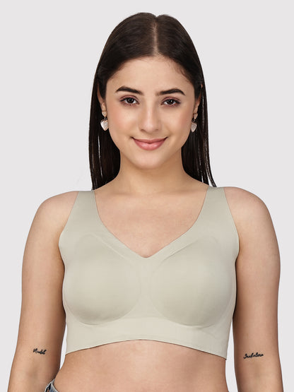 Women Seamless Padded Full Coverage Pull-on Bra with Scalloped Neckline