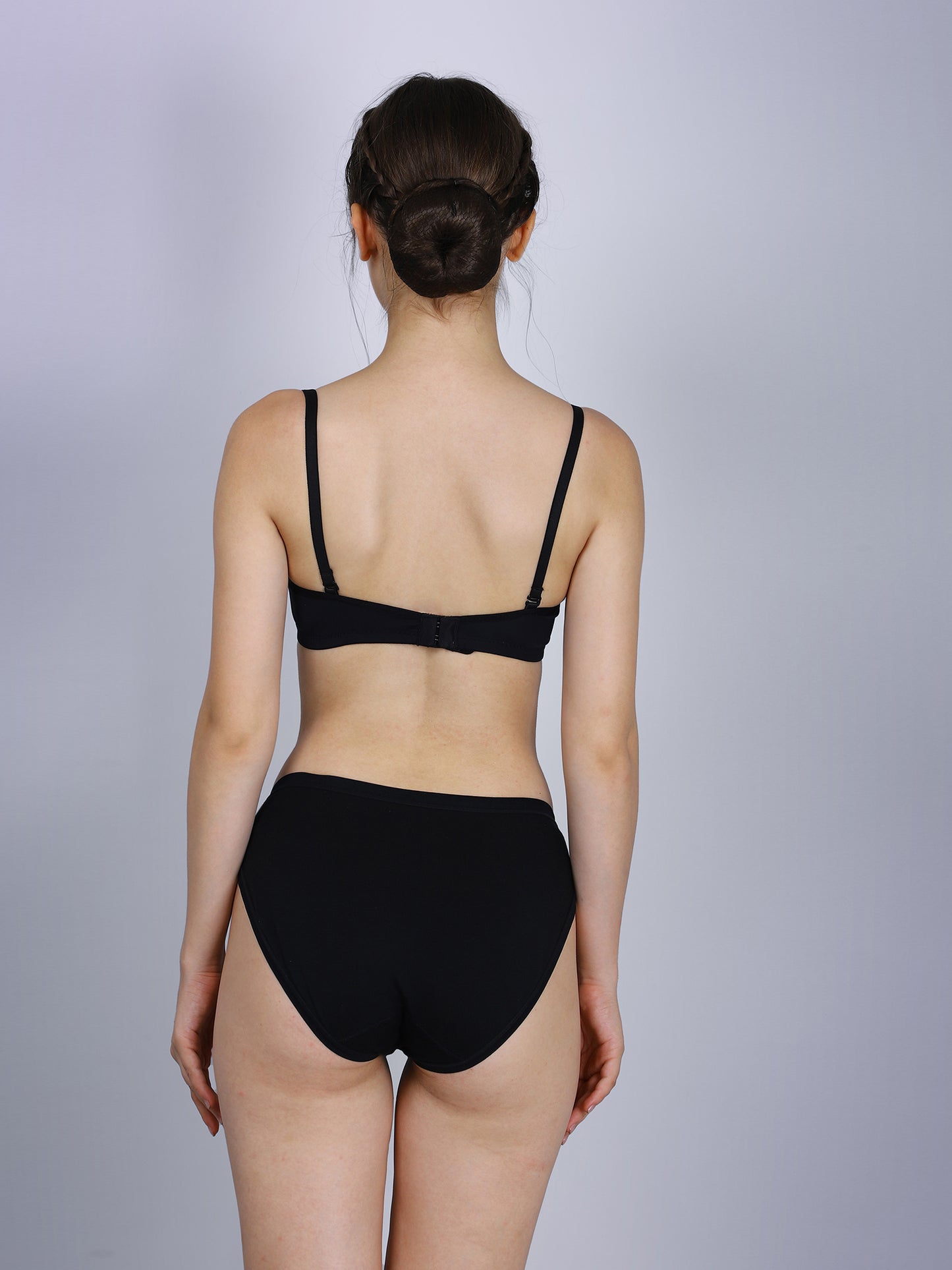 Thread Sutra Women's Nylon Seamless T-Shirt Bra - Lightly Padded, Wirefree & Full Coverage