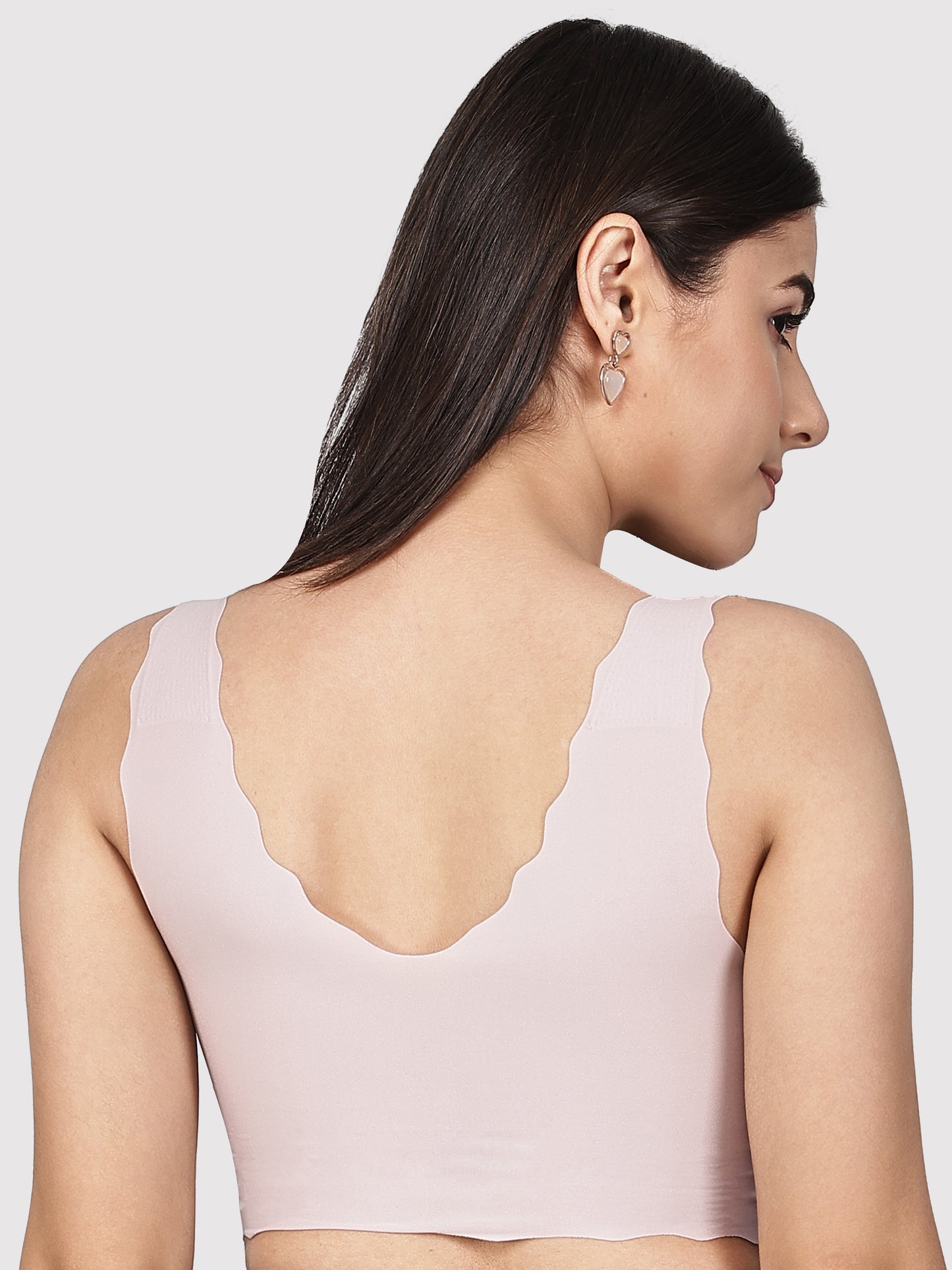 Women Seamless Padded Full Coverage Pull-on Bra with Scalloped Neckline