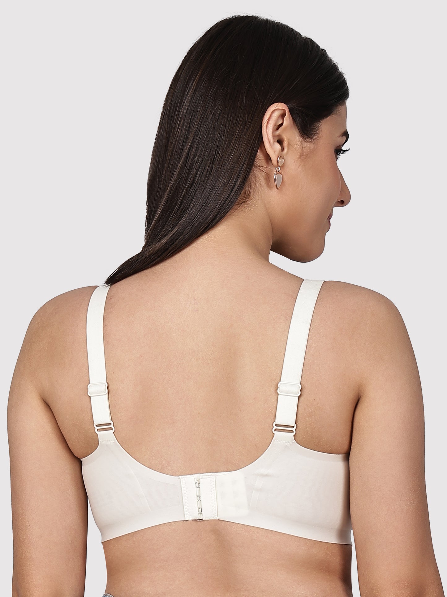 Women Seamless Padded Full Coverage Bra with Scalloped Neckline