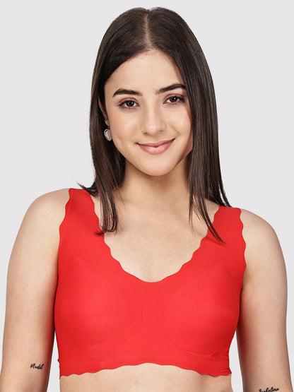 Women Seamless Padded Full Coverage Pull-on Bra with Scalloped Neckline
