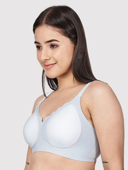 Women Seamless Padded Full Coverage Bra with Scalloped Neckline