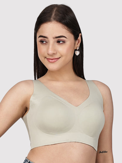 Women Seamless Padded Full Coverage Pull-on Bra with Scalloped Neckline