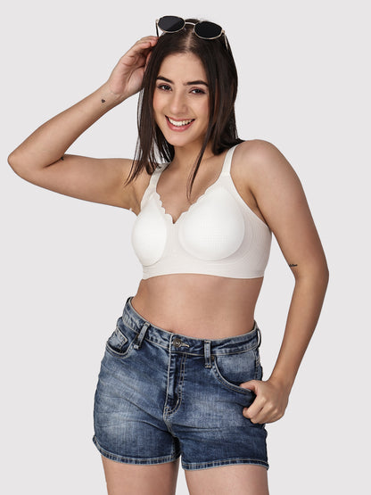 Women Seamless Padded Full Coverage Bra with Scalloped Neckline